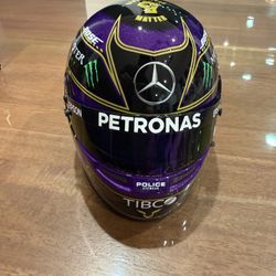 Formula 1 Lewis Hamilton Abu Dhabi 2020 2:1 Helmet