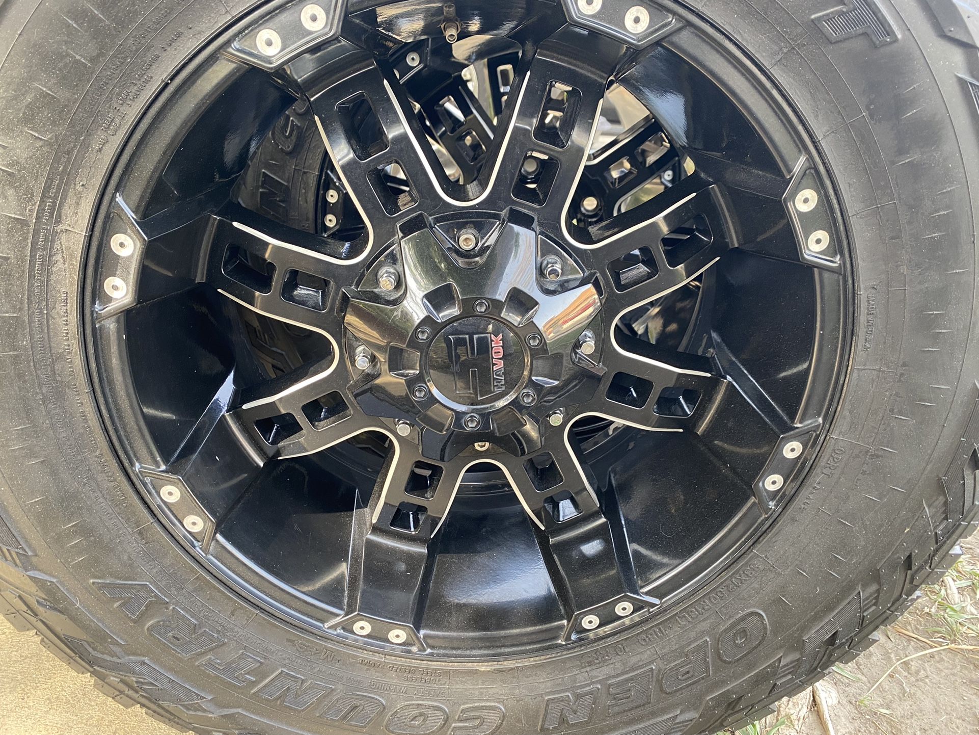 18x9 Havok H103 Wheels With 33x12.50 R18 Toyo Open Country R/T Tires