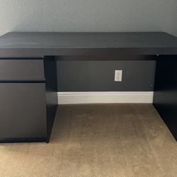 Ikea MALM Desk