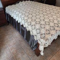 Hand Crochet Tablecloth Bedspread 95" X 78"