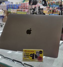 MacBook Pro i7 16gb Ram 256gb SSD , 15-inch