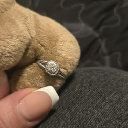 Diamond Ring Set In White Gold