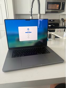 MacBook Pro 2021 16” 16GB RAM/512GB SSD