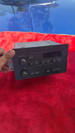 Original stereo for a 2006 GMC Sierra