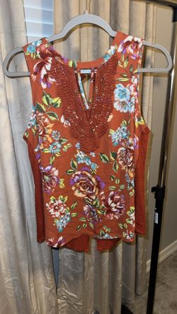 Daniel Rainn “Quin” sleeveless keyhole crochet blouse Size M
