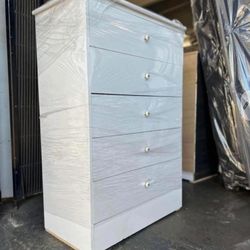 DRESSER 5 DRAWERS