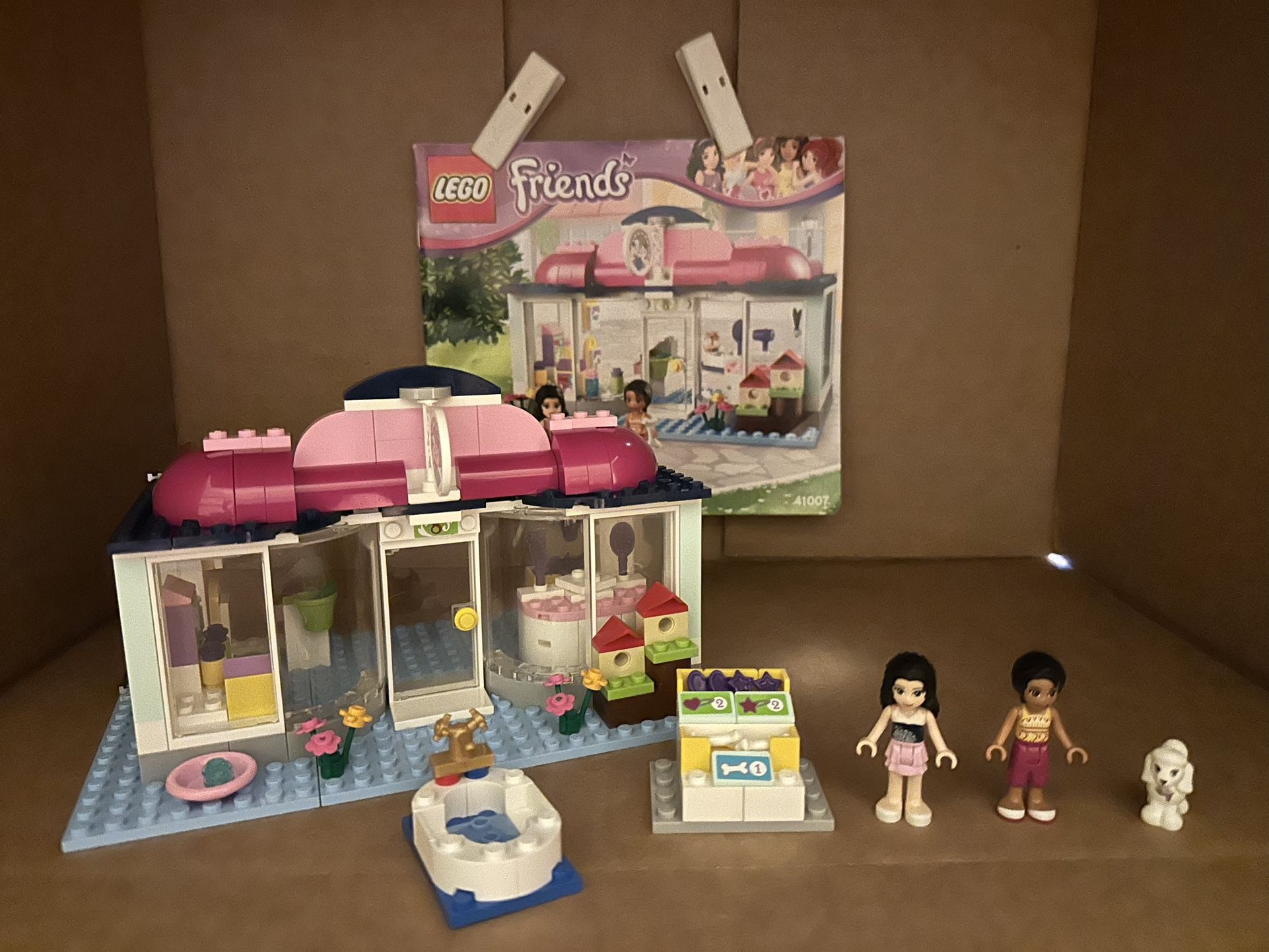 LEGO Friends Heartlake Pet Salon (41007)