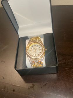 Gold AP (Audemars piguet) moissanite watch