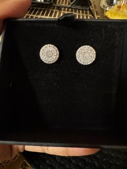 New Nine West earrings silver