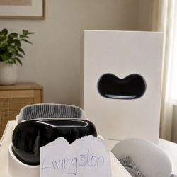 Apple Vision pro 1TB Like New 