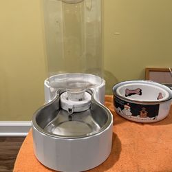 Pet Water dispenser ,color White.