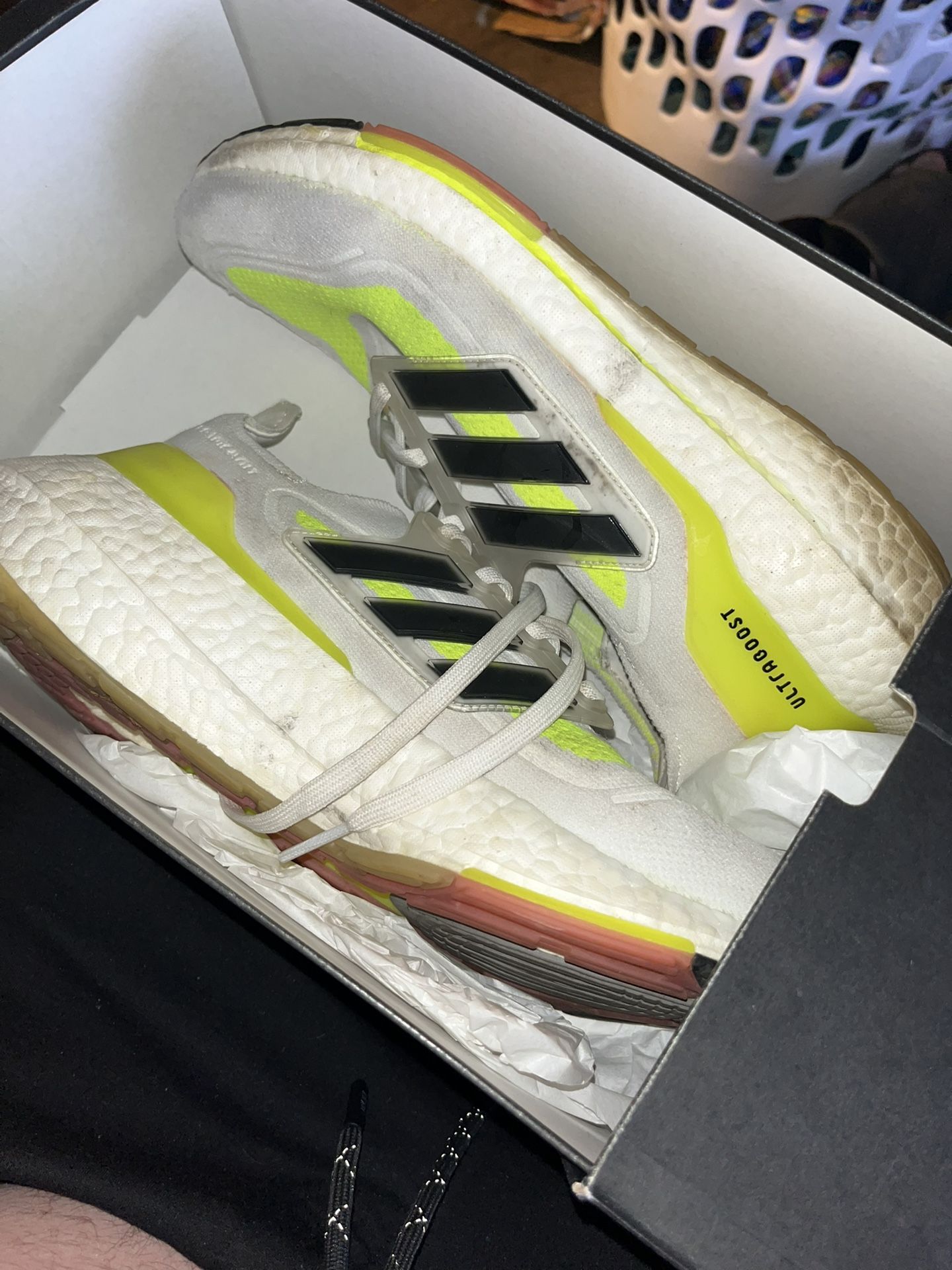 Adidas 40s Ultra Boost