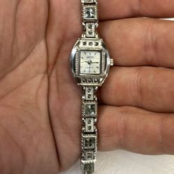 Vintage Gruen Silver Tone Women’s Watch! New battery.