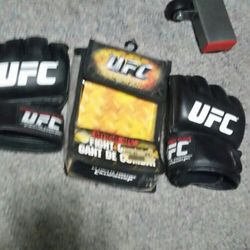 UFC XL Professional Gloves