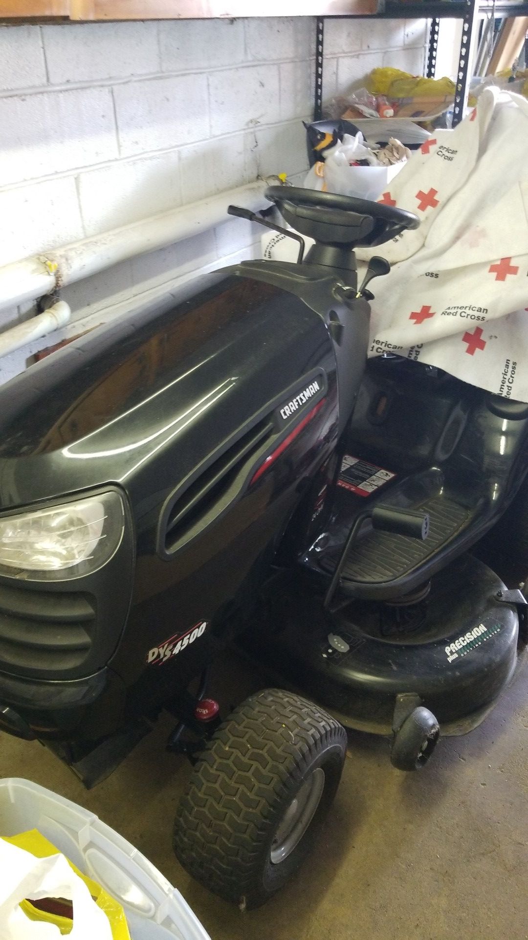 Craftsman Dys 4500 ride on lawn mower