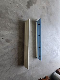 Floating shelves