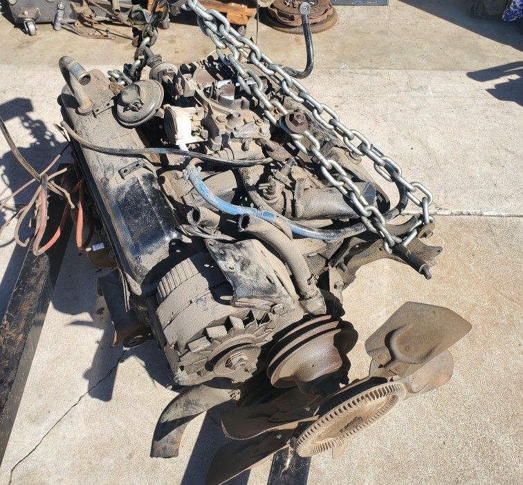 Chevy 305 engine core
