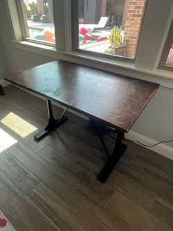 Wooden Adjustable Height Craft Table
