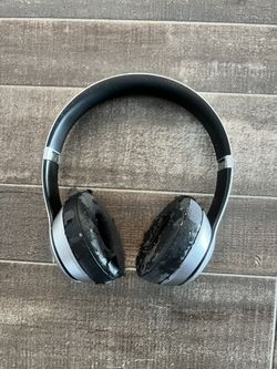 Beats Solo Wireless Headphones 