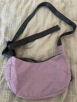 Small Baggu crescent UO Exclusive dusty violet