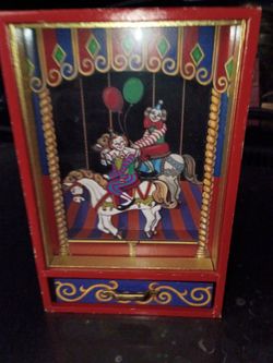 Circus jewelry box