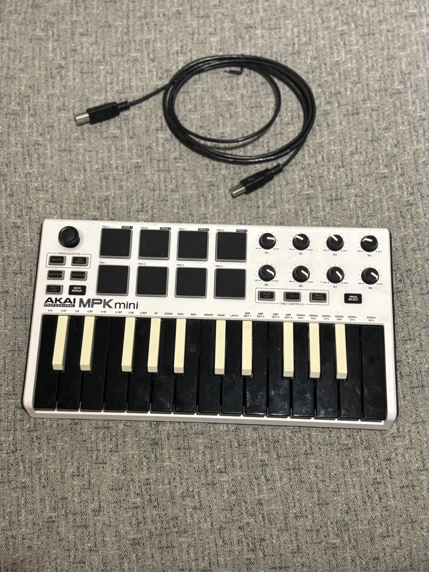 Akai Professional MPK Mini MIDI Controller