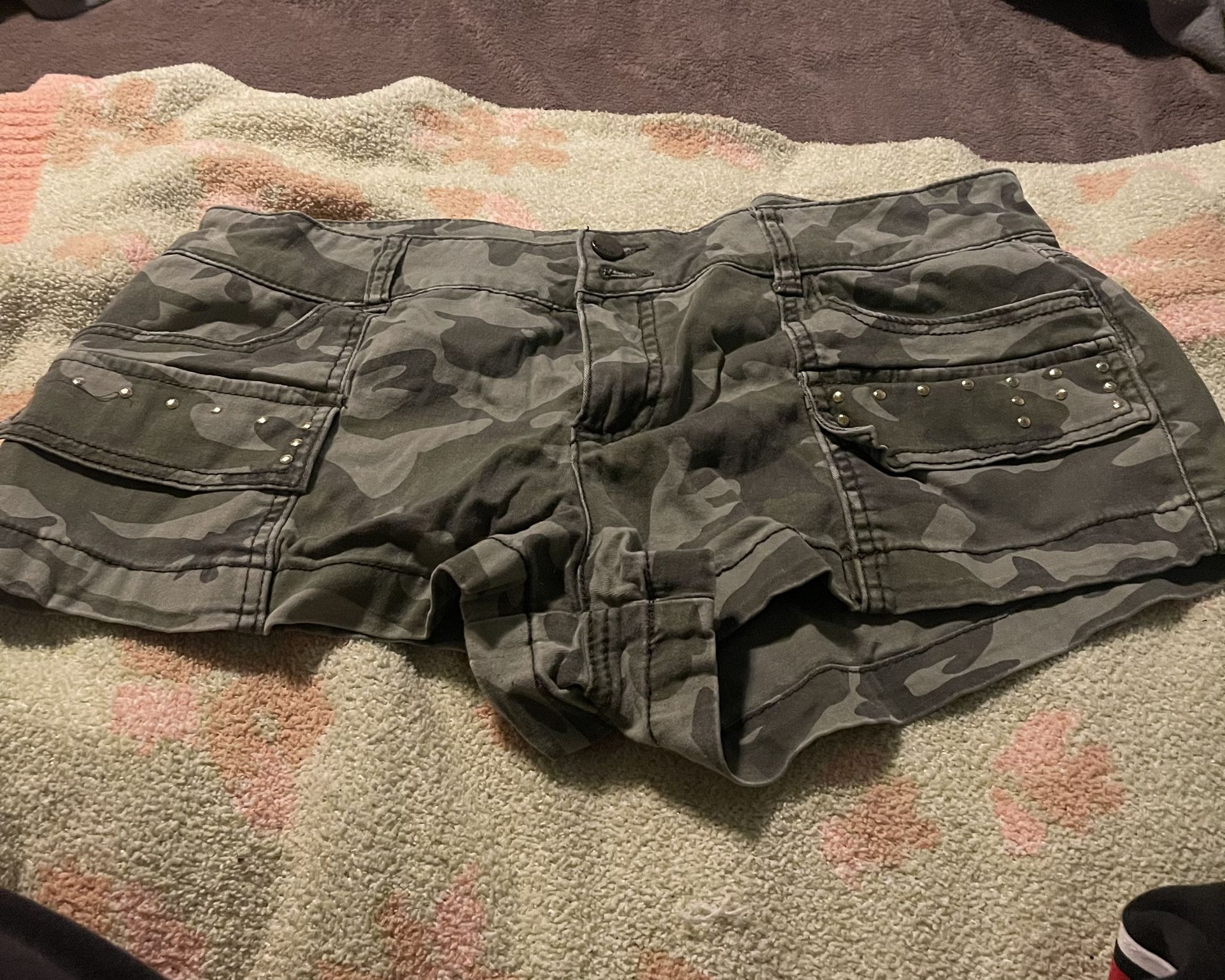 Women’s Camo Shorts