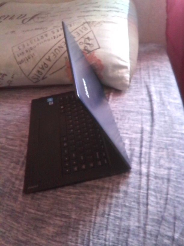 Lenovo Laptop