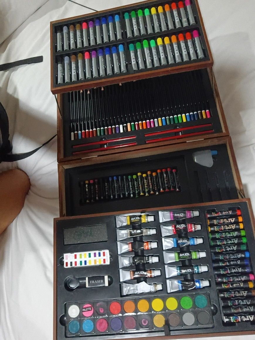 Whole Set Of Coloring Pencils,Markers,Paint