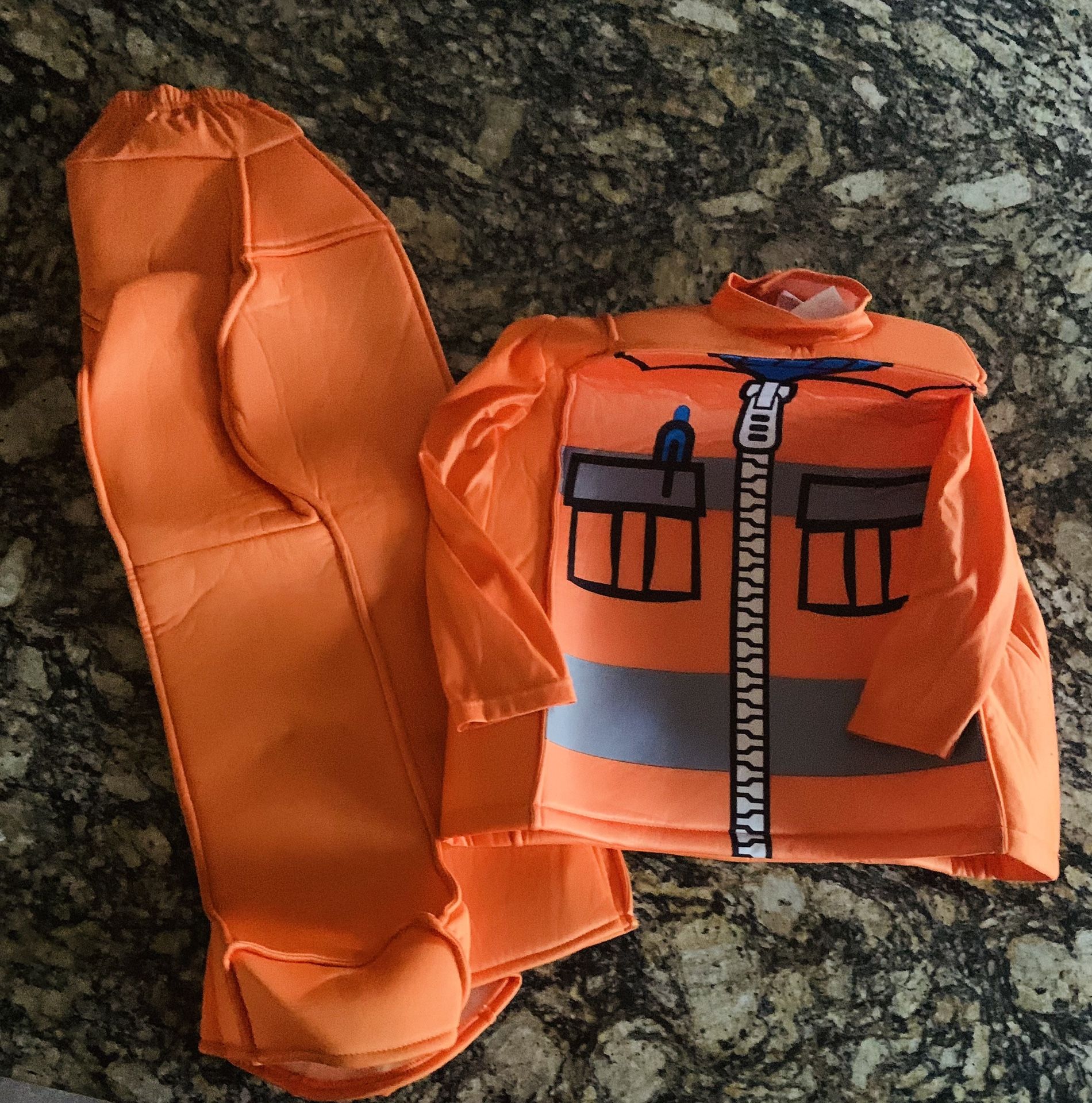 LEGO costume size 4-6