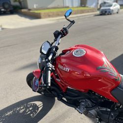 2020 Ducati Monster 821