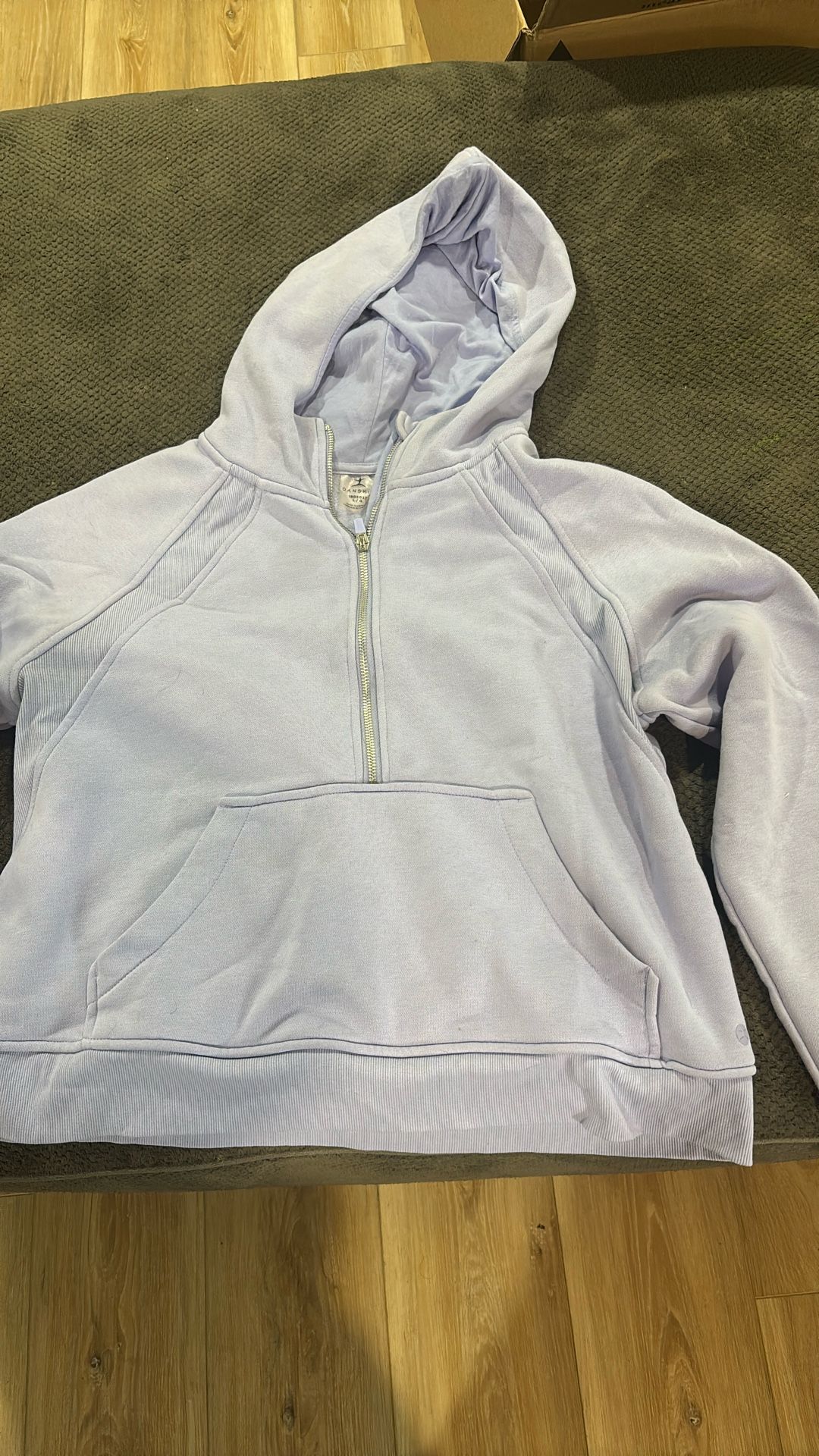 Women’s Quarter-zip Jacket