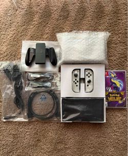 Nintendo Switch OLED Bundle (Excellent Condition) + Pokémon Violet