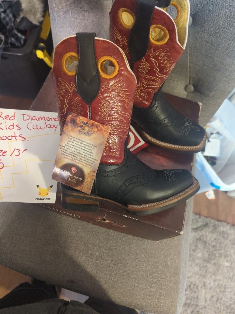 Red hotsell diamond boots