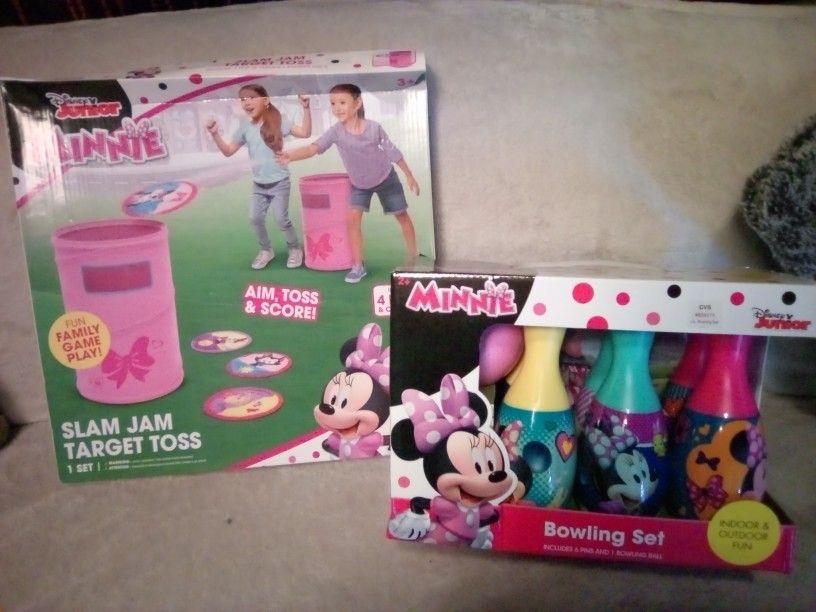Minnie Mouse Bowling And Target Toss Game