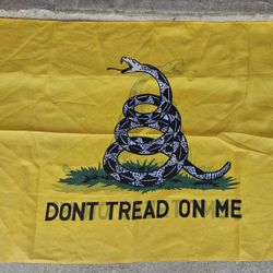 FLAG DON'T TREND ON ME