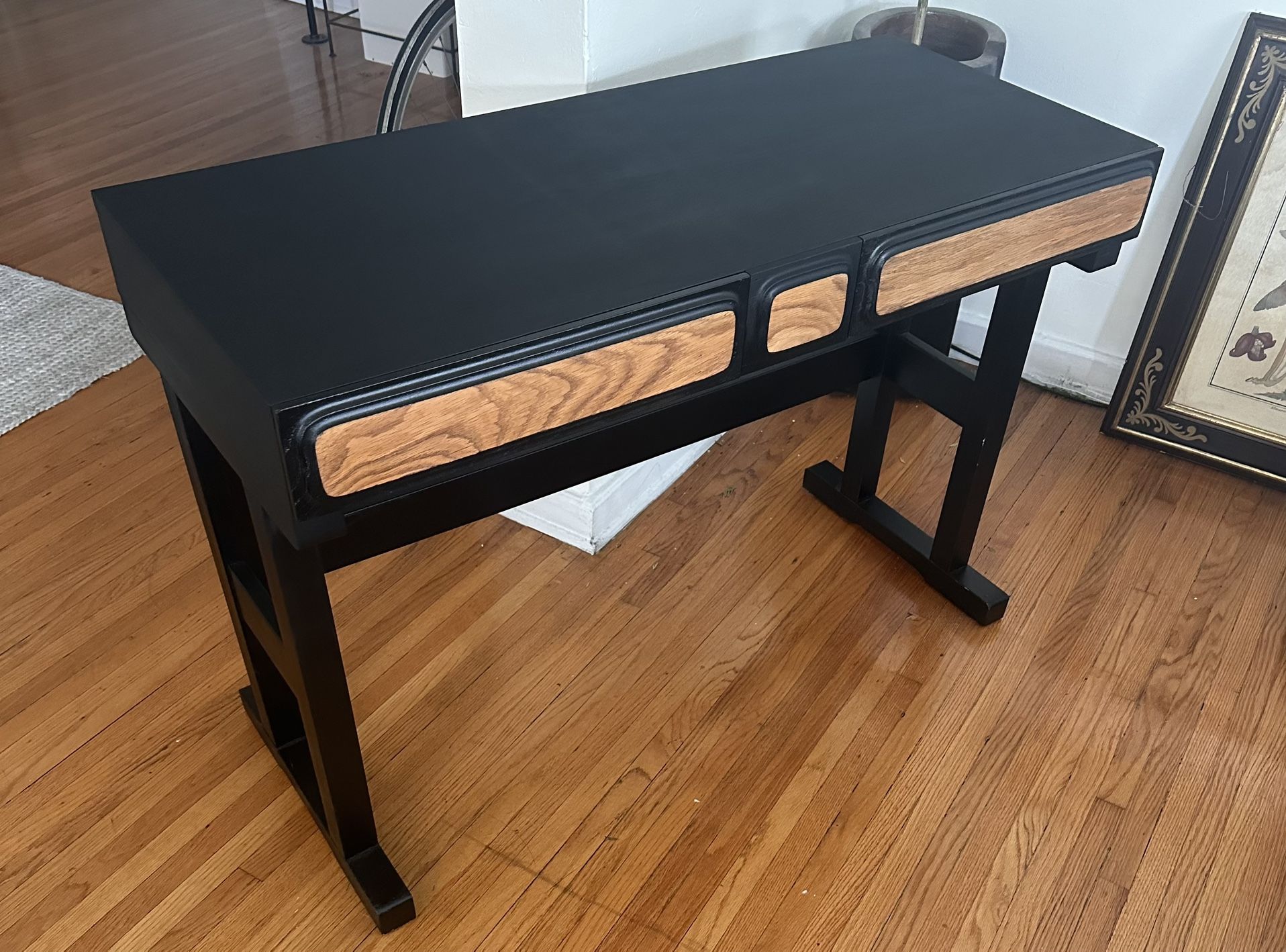 Small Desk - Refurbished