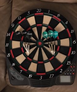 Electronic dartboard