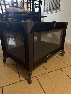 Baby Playard $ 50dlls