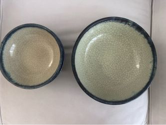 Pier 1 sturdy soup and salad bowls set