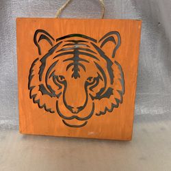 New-J.O.A. Orange Tiger Art Wall Decor Carved Small Light Weight Wall Hang 7.8”