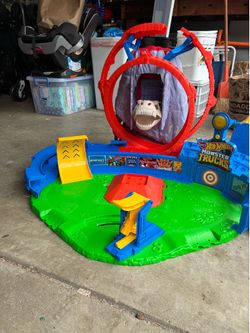 Hot wheels monster truck Rex volcano