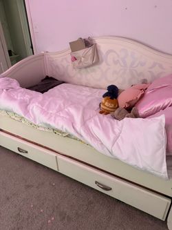 White Twin Daybed with Trundle bed