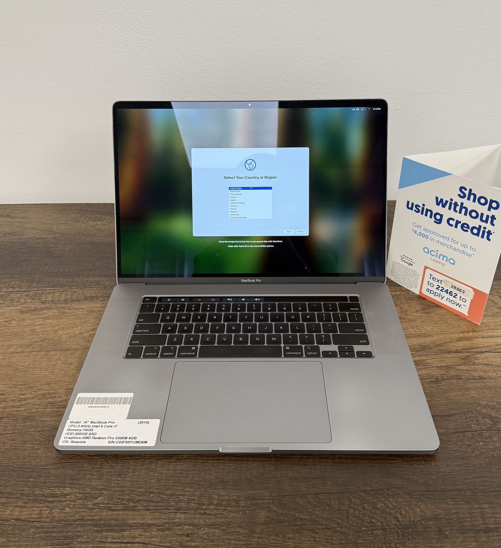 16" MacBook Pro Touchbar 500GB SSD*16GB RAM*2.6Ghz Intel 6 Core i7