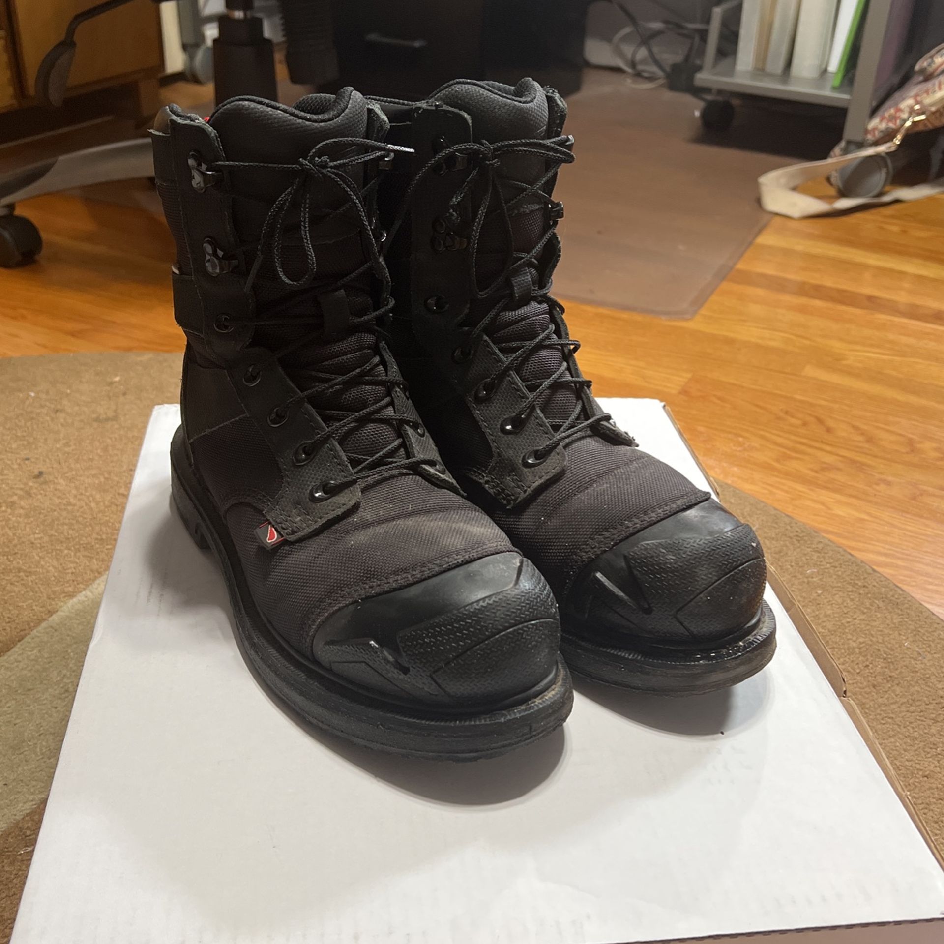 Red wing cheap maxbond boots
