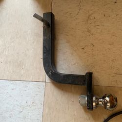 SMALL CAR TOW HITCH