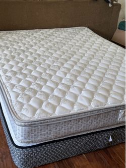 USED QUEEN SIZE MATTRESS ONLY