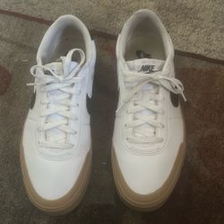 Nike Brand New Basically 