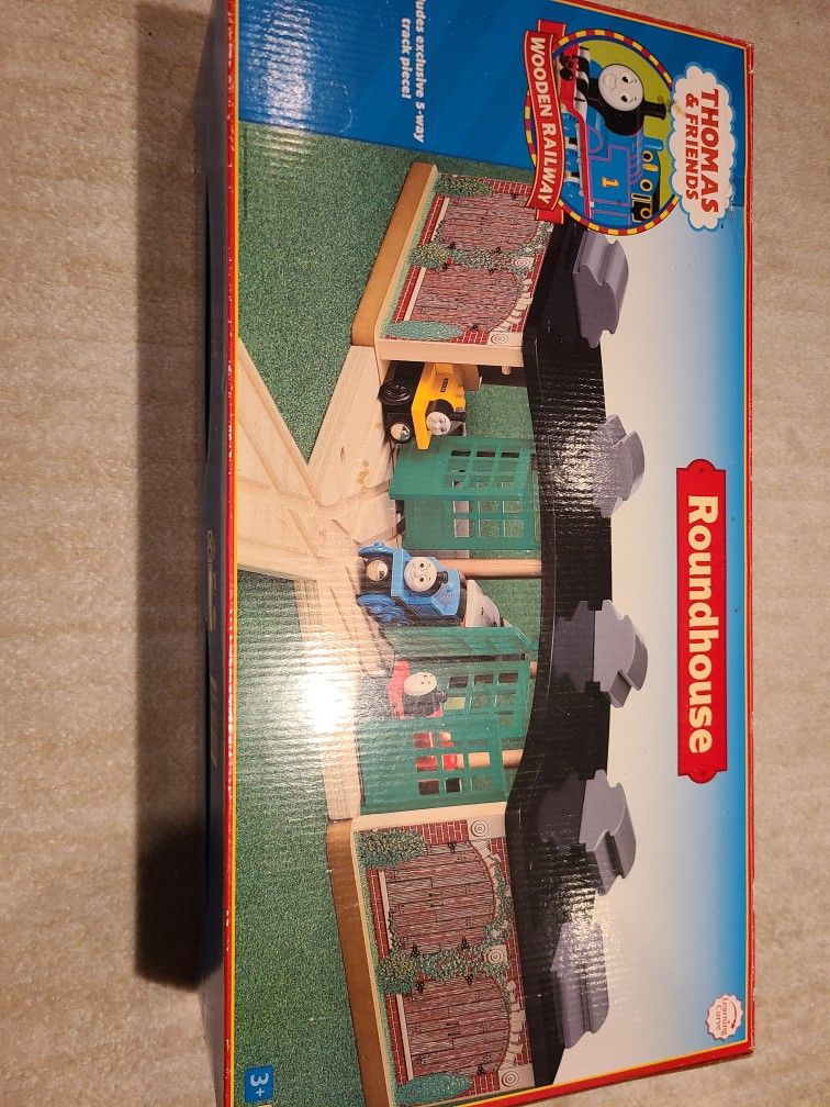 Thomas And Friends Roundhouse