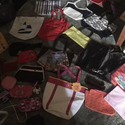 Brand New Bags And Change Purses Everything For $40 Firm